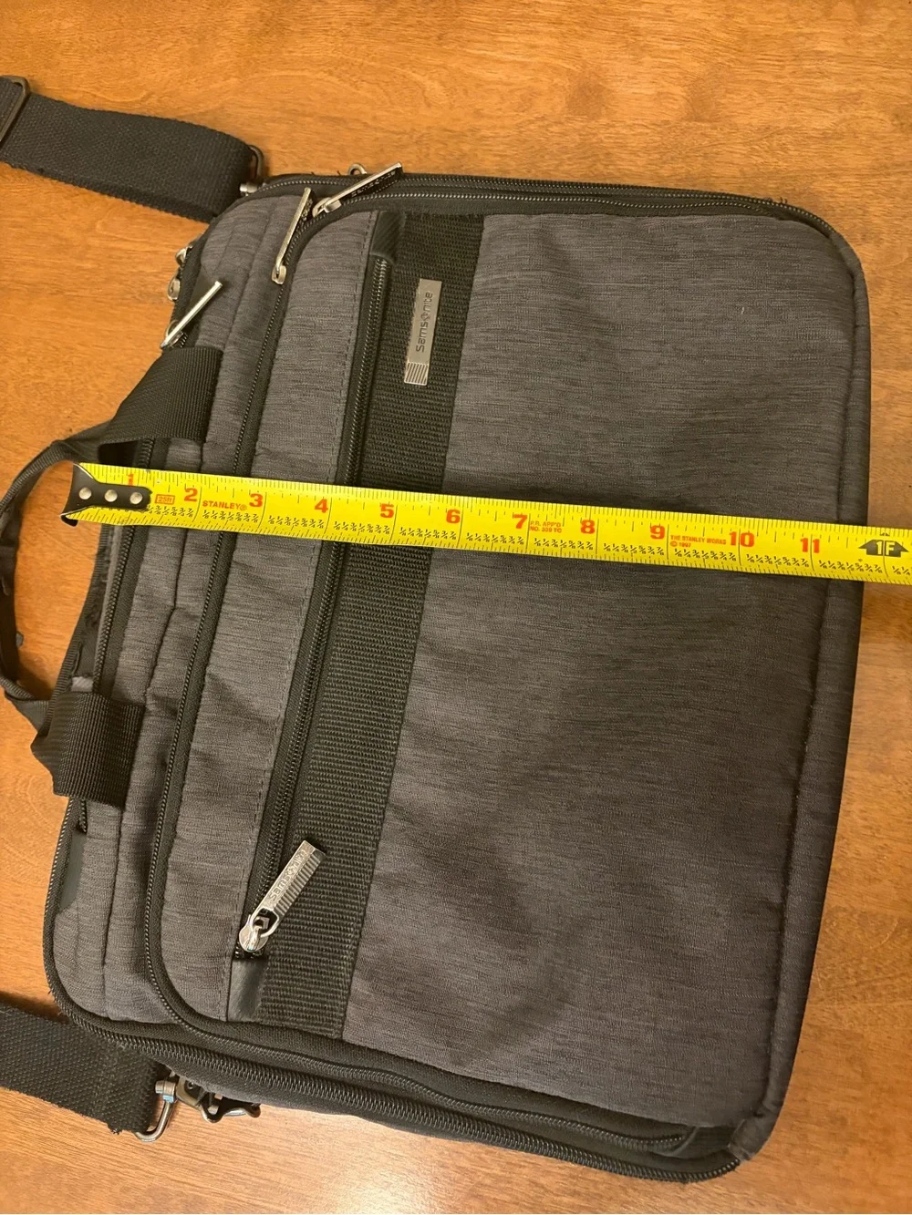 Samsonite 14 inch laptop briefcase.